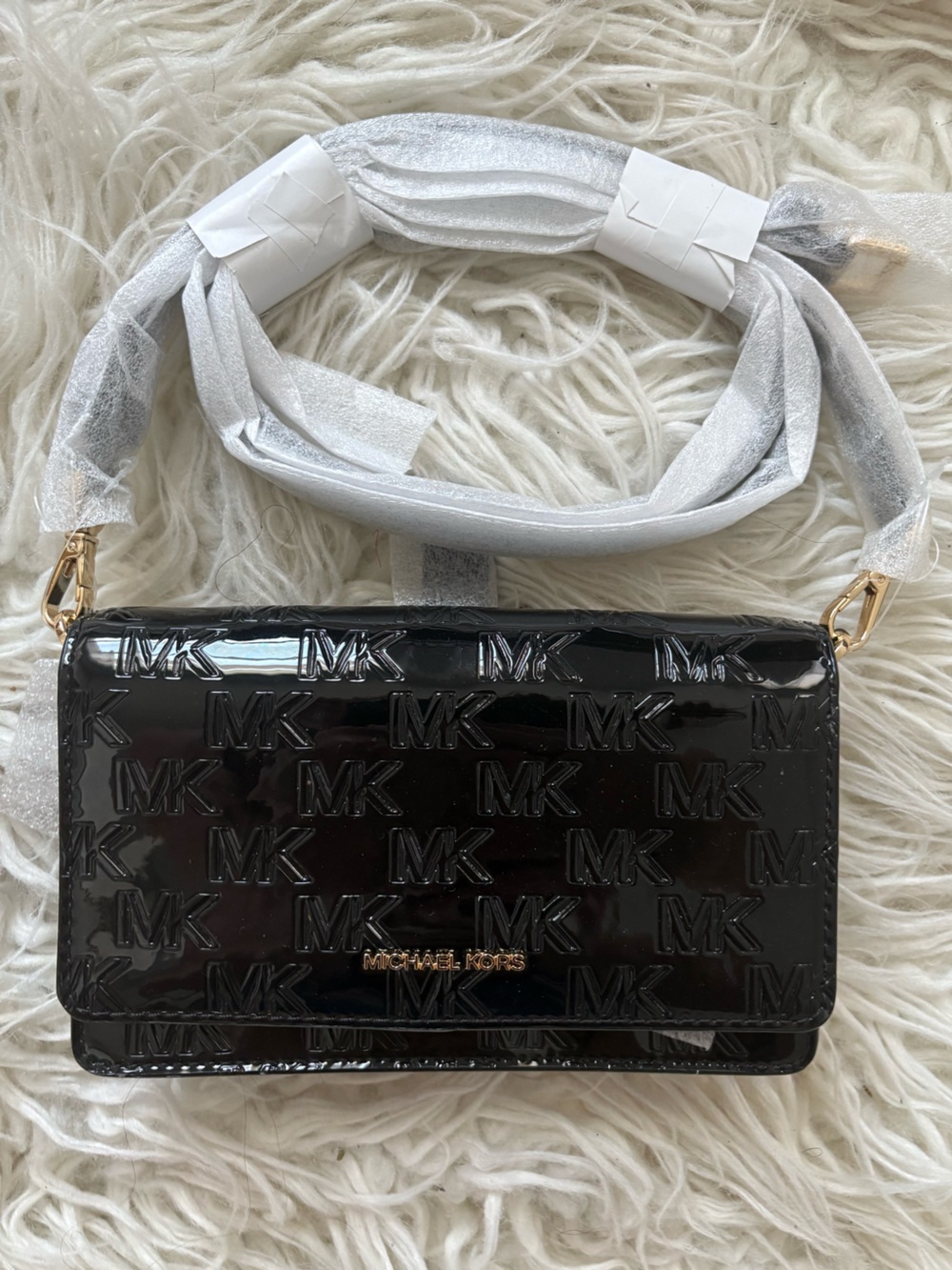 NWT Michael Kors Jet Set Black MK Logo Phone Crossbody Wallet